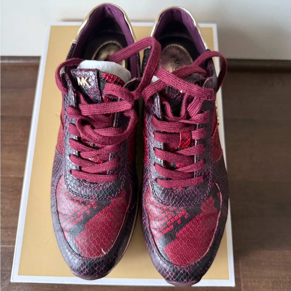 Michael Kors Allie Wrap Trainer Leather Sneakers Size 8.5 in Burgundy color